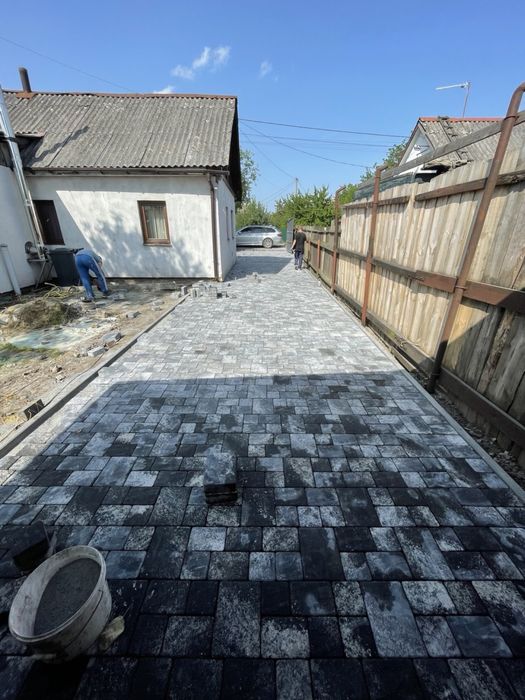 Укладання бруківки. Якісно!