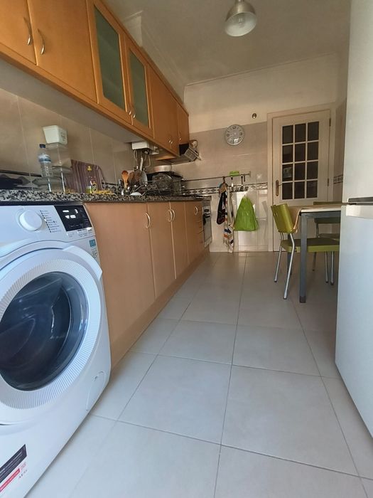 T1 com Parqueamento Algueirao - Mem Martins