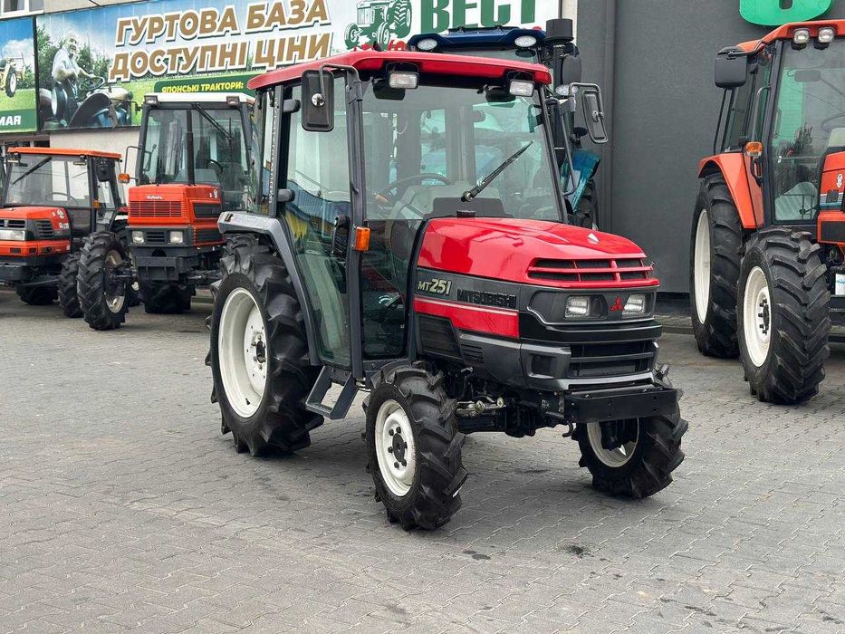Mitsubishi MT-251 Японський Міні-трактор