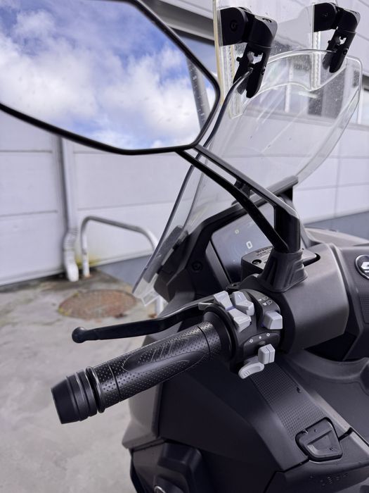 Maxiscooter QJ Fort 4.0 Garantia 2031 Menos de 1000km rodados.