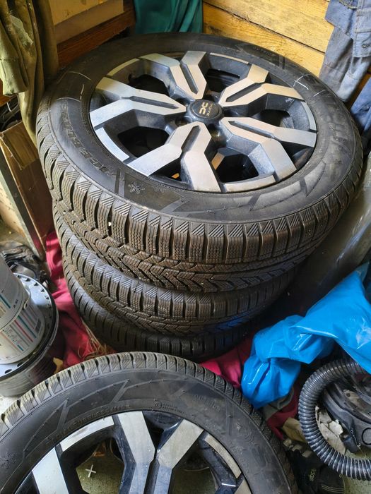 Koła zimowe Dacia Duster 2 rozmiar 17 i felgi