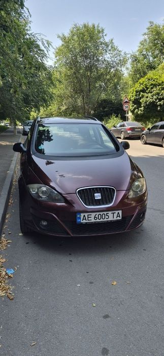 автомобиль seat altea xl