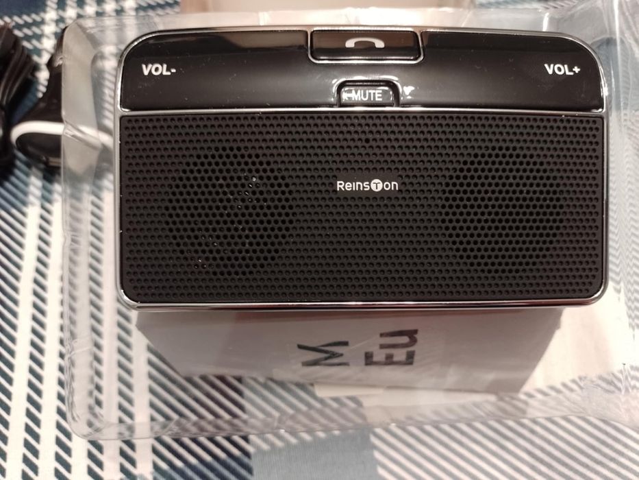 Zestaw głośnomówiący samochodowy Reinston EZSA001