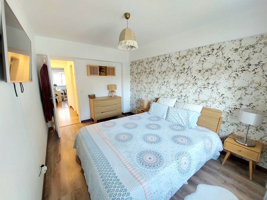 Apartamento T2 - Renovado Carregado