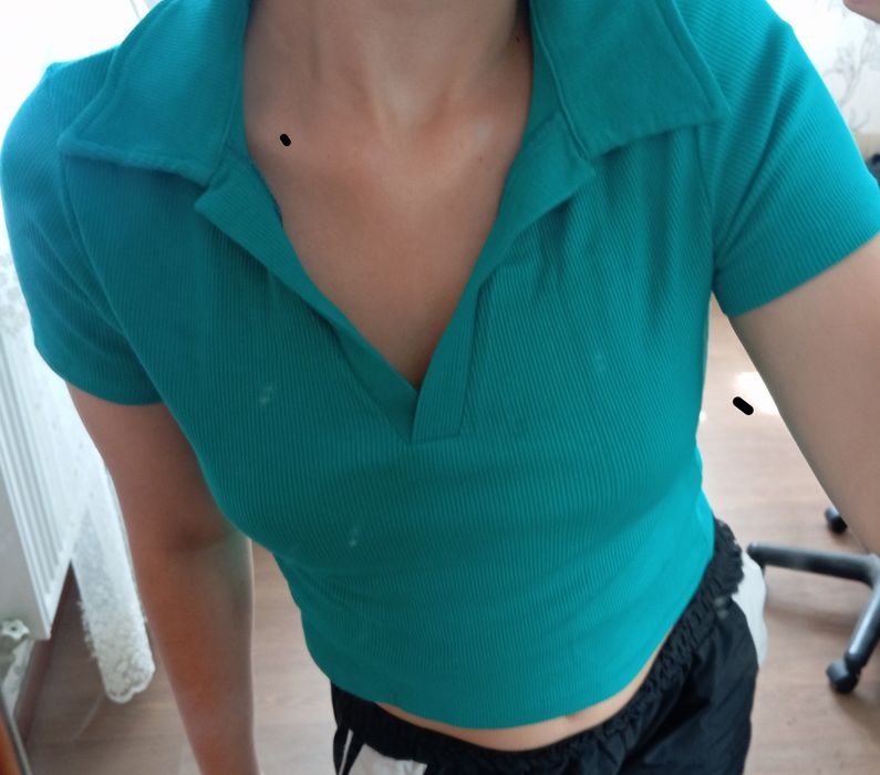 Топ з комірцем          .