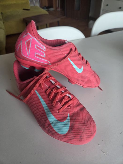 Korki Nike rozmiar 36