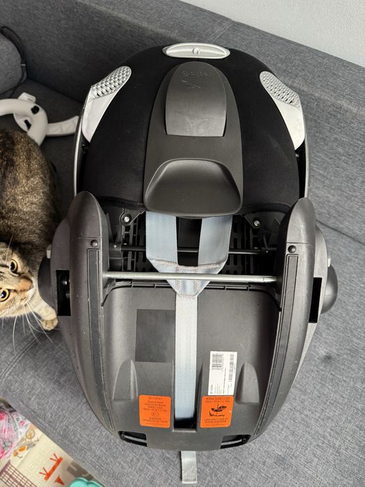 Автокрісло Cybex platinum cloud T+