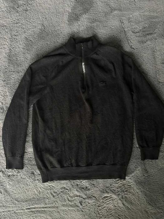 Czarny sweter Lacoste