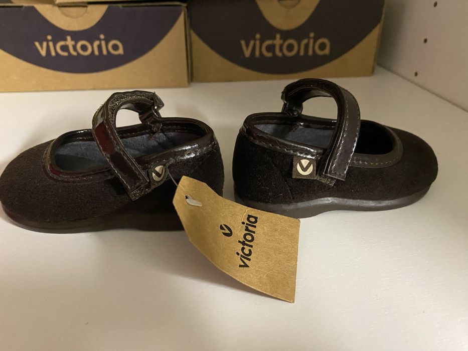 Victoria veludo castanho 18
