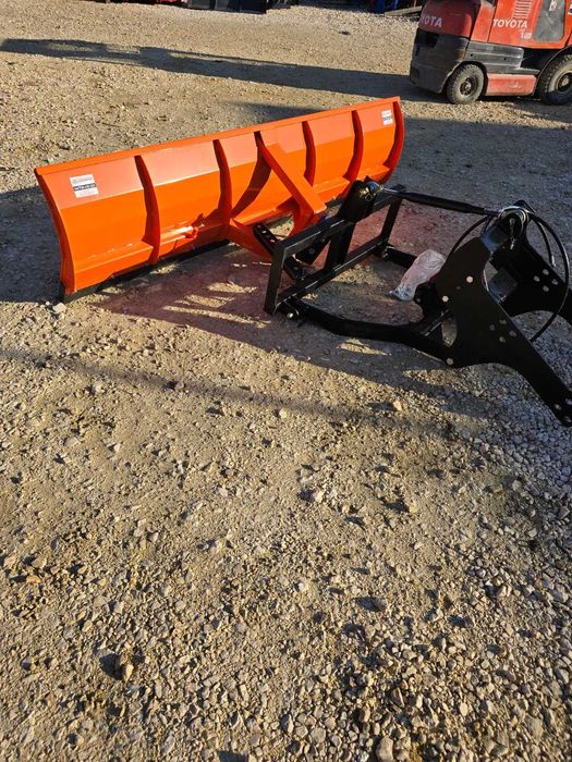 Tuz przedni do ciągnika kat. II różne modele solidny