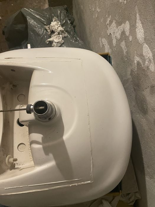 Umywalka ceramiczna ROCA 60x52