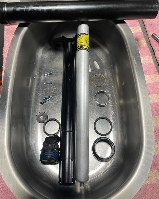 Ремонт підсиділів дроперів Rock shox Reverb, KS, fox transfer