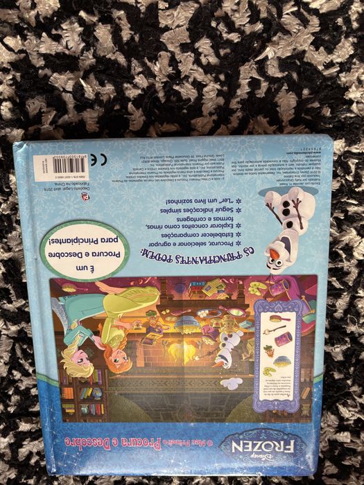 Livro infantil frozen