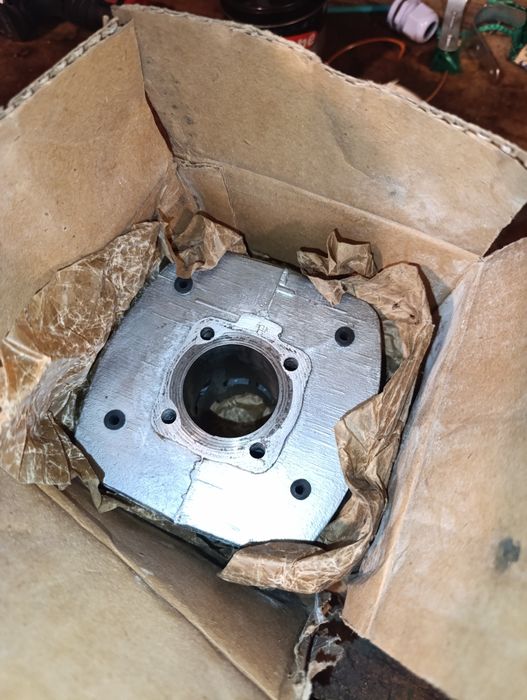 Komplet nowy ZMD cylinder wsk 125