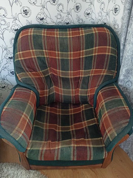 М'які меблі (диван + 2 кресла)