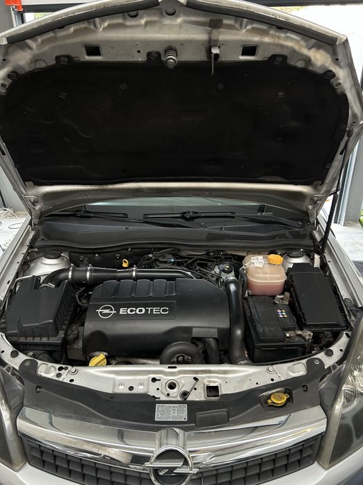 Opel Astra GTC 1.3 CDTI