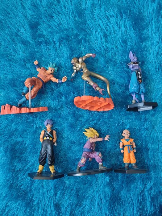 Vendo bonecos Dragon ball