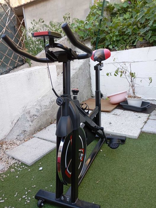 Bicicleta Estática em Excelente Estado – 100 €