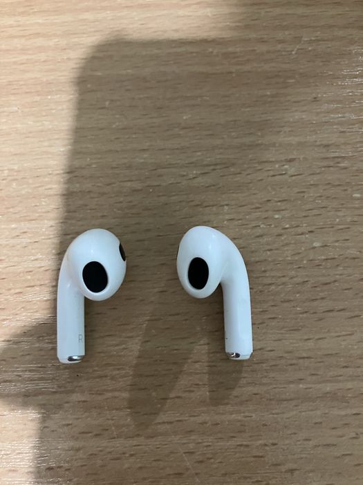 Навушник (тільки лівий вже) airpods 3 (без кейсу)