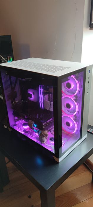 PC / ASUS 3080 TUF + ASUS Rog B850 F +Ryzen 9800x3D + 32gb DDR5 + WC E