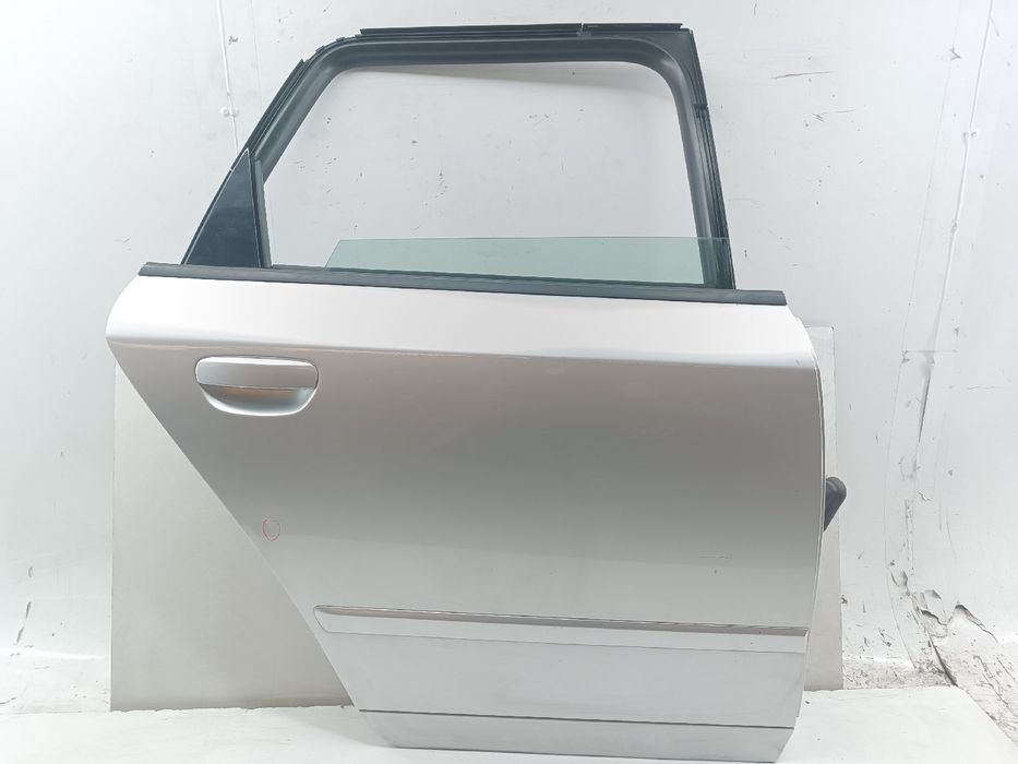 Porta Traseira Direita - AUDI A4 Avant (8E5, B6) | 00 - 05
