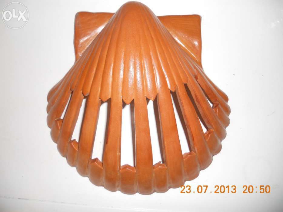 Vendo esta peça de artesanato