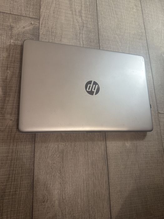 Ноутбук HP 15-bw635ur