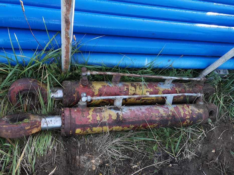 Siłowniki hydrauliczne