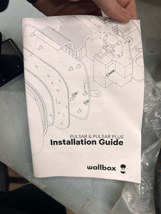 Wallbox Pulsar Plus, Carregador de Veículo Elétrico 7,4 kw de Potência