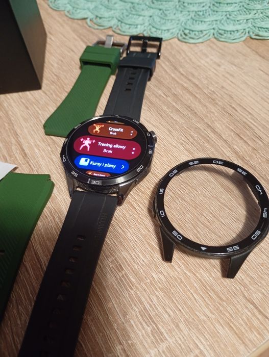 Zegarek Huawei GT 4 zadbany