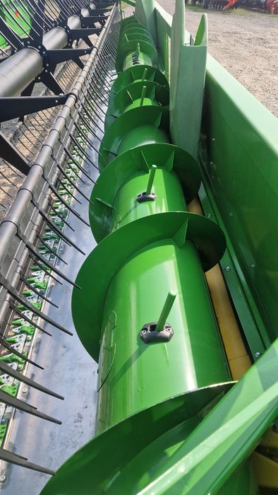 жатка John Deere 630F