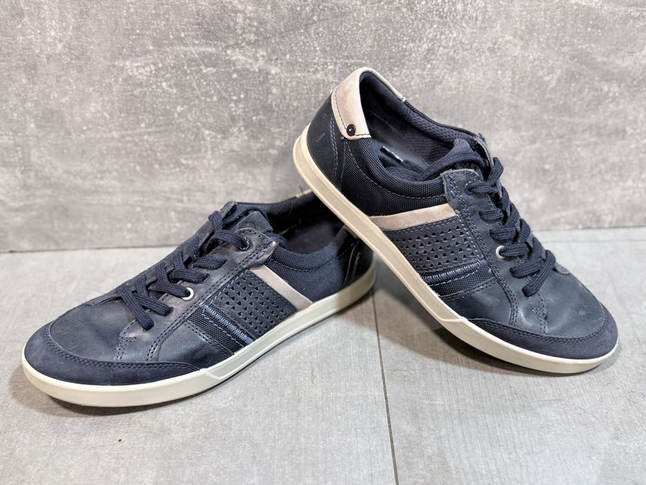 Кожаные кроссовки Ecco 42 р