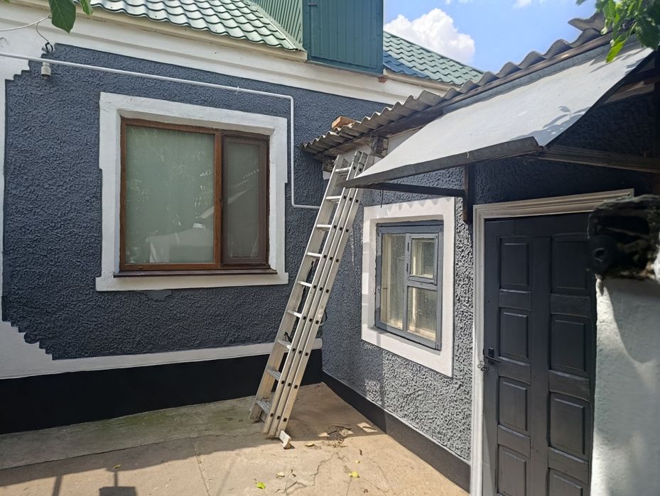 Продам будинок  калинова 244