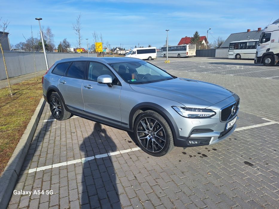 Volvo V90 Cross Country D5 ZAMIANA