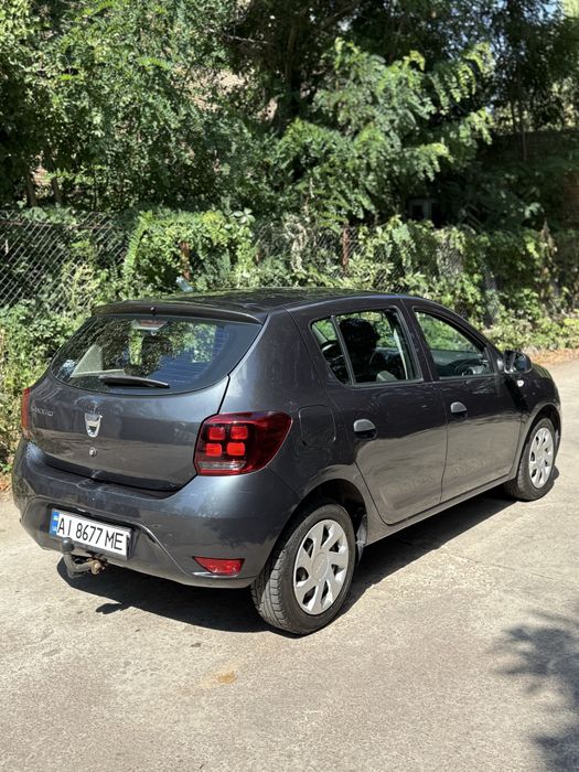 Продам Dacia , Renault Sandero 2017 газ/бенз