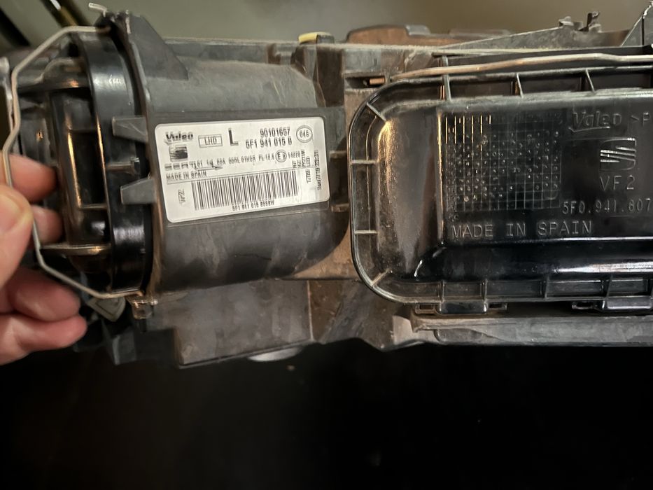 Farol direito seat leon 2019 5F