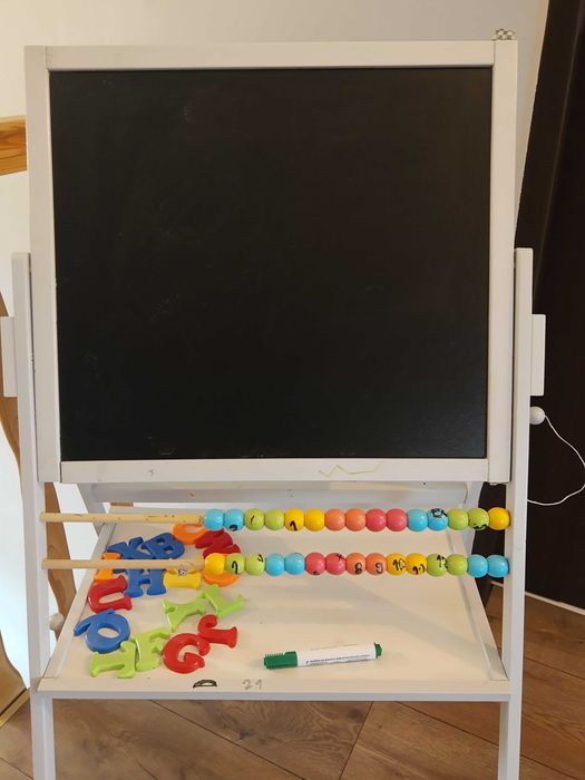 Tablica magnetyczna, kredowa dla dzieci z literkami i liczydłem