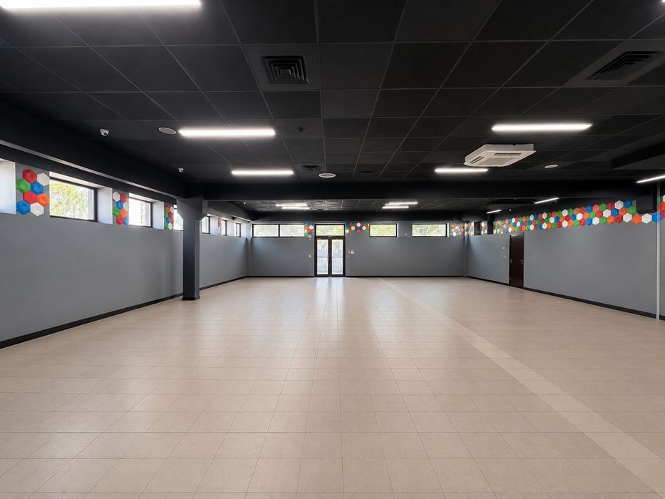 Комерційний  обєкт 298.4 м/кв м.Волочиськ