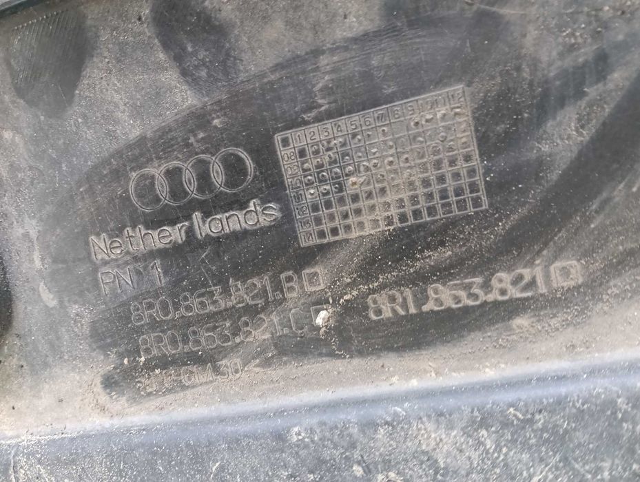 Osłony Silnika Dolne Osłona Audi Q5 8R KPL 2 szt Podłoga 8R0,963,821B