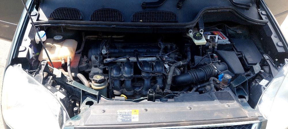 Ford c max 1.6 бензин