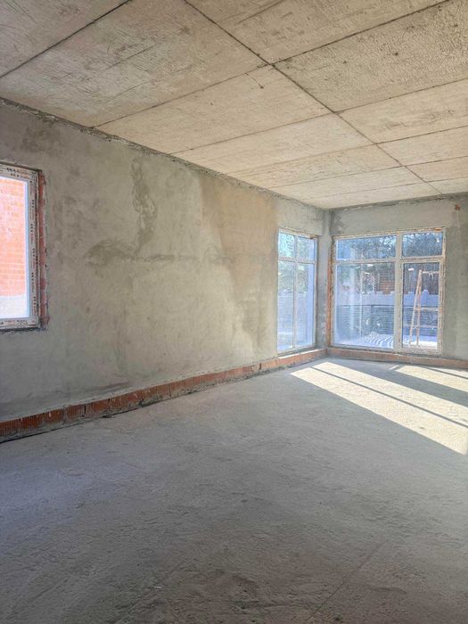 Сучасний котедж у мальовничій локації - Бірки, вул. Янівська