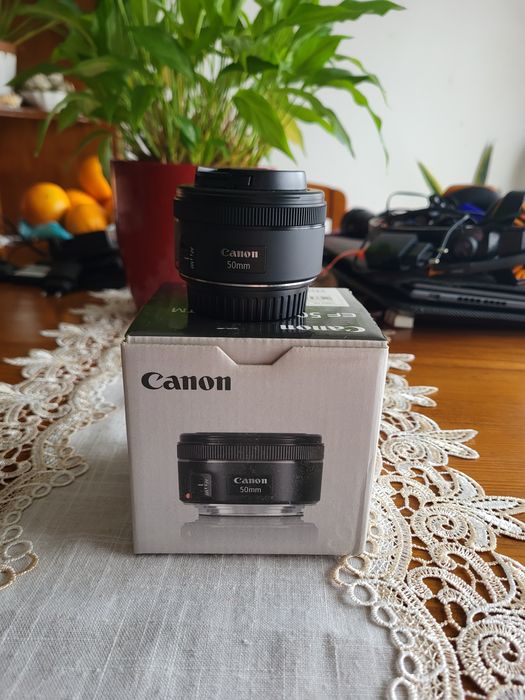 Objetiva Canon EF 50mm f/1.8 STM