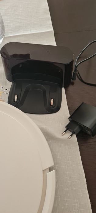 Aspirador robot em bom estado