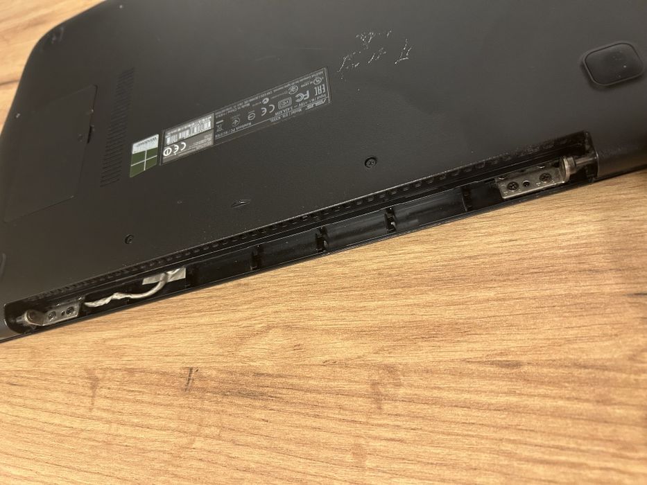 Laptop Asus X555LJ i3-4005U, 6GB RAM, 1TB HDD