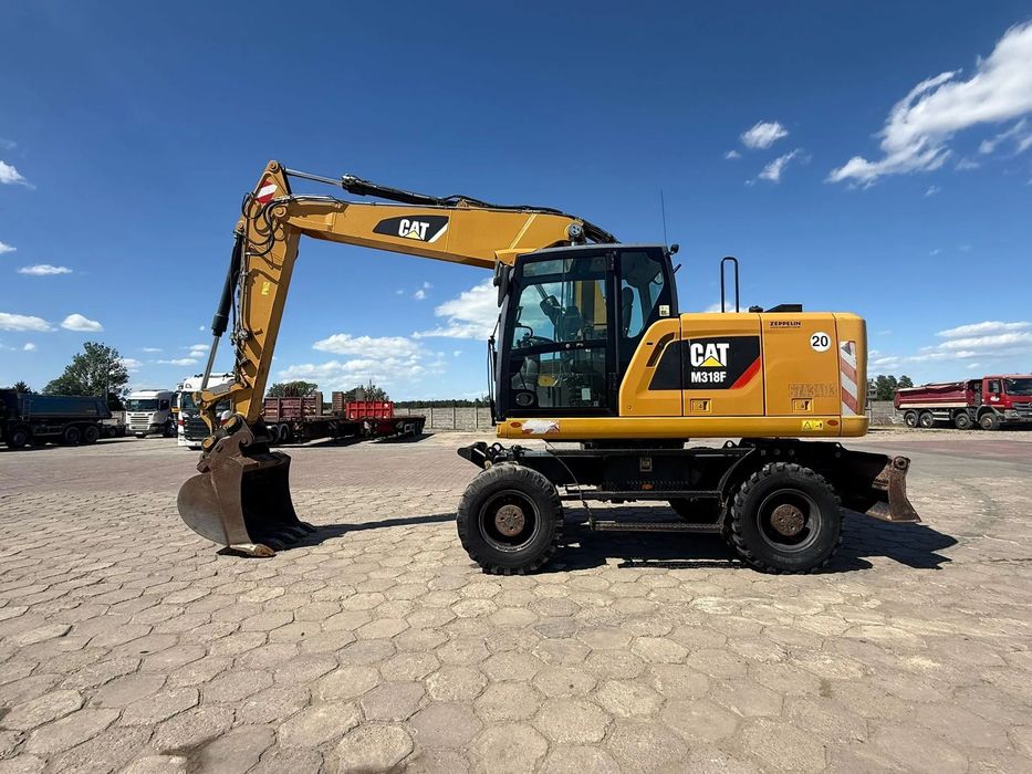 Caterpillar 318F  koparka kołowa CATERPILLAR