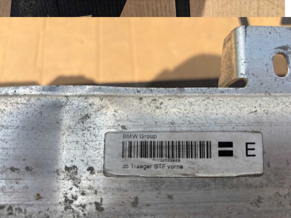 BMW 5 G30 G31 2017 - belka przednia pod zderzak wzmocnienie oryginał