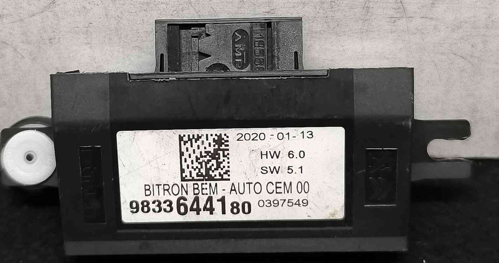 Módulo Eletrónico 9833644180 - PEUGEOT 3008 II SUV