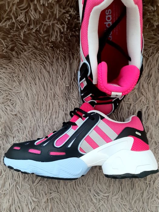 Кросівки Adidas UK6