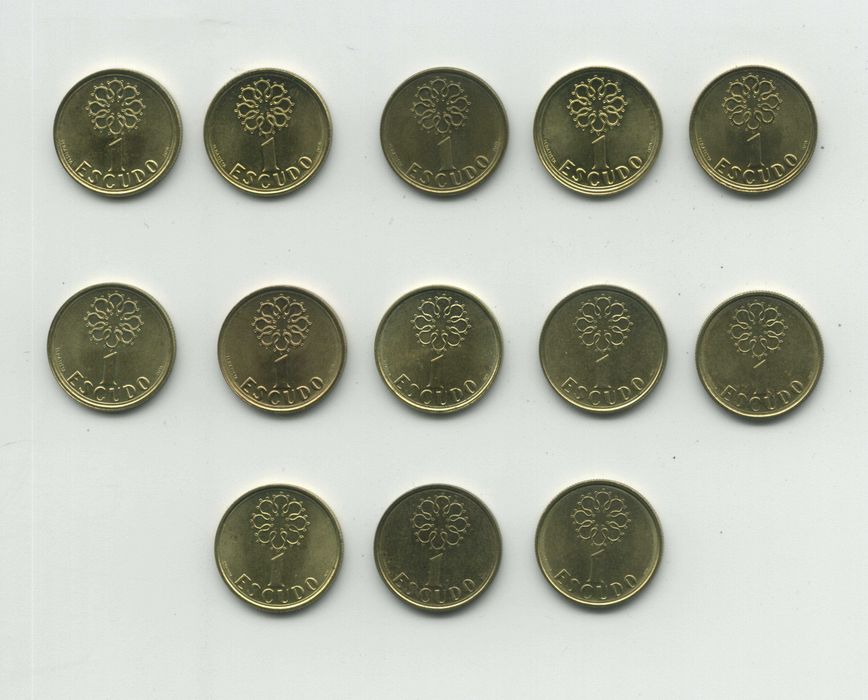 Coleção de 43 moedas de 1 Escudo