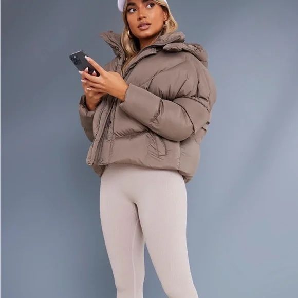 Новий обємний зимовий пуфер колір мокко/молочний шоколад